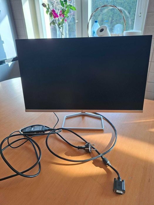 Monitor HP M24f używany