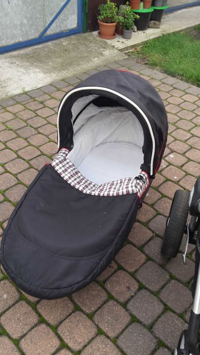 wózek dziecięcy firmy Teutonia - spacerówka i głęboki