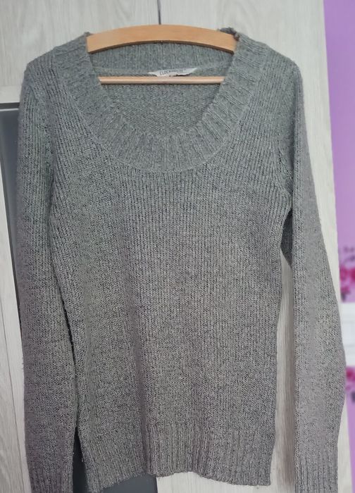 Sweterek szary damski