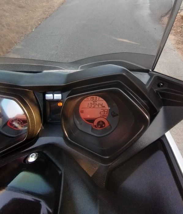 Yamaha XMAX 125