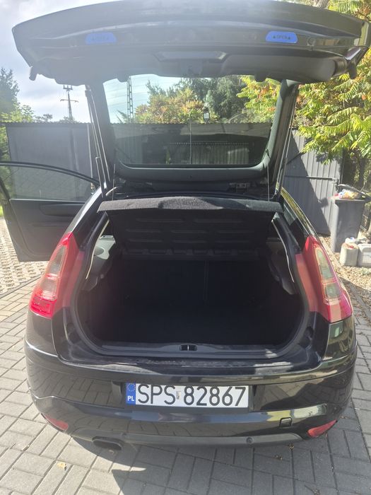 Citroen c4 cupe .