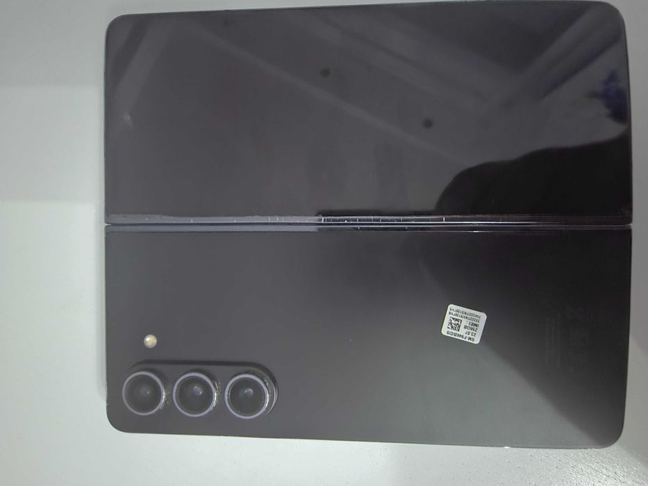 SAMSUNG FOLD 5 com um Ano ainda de garantia