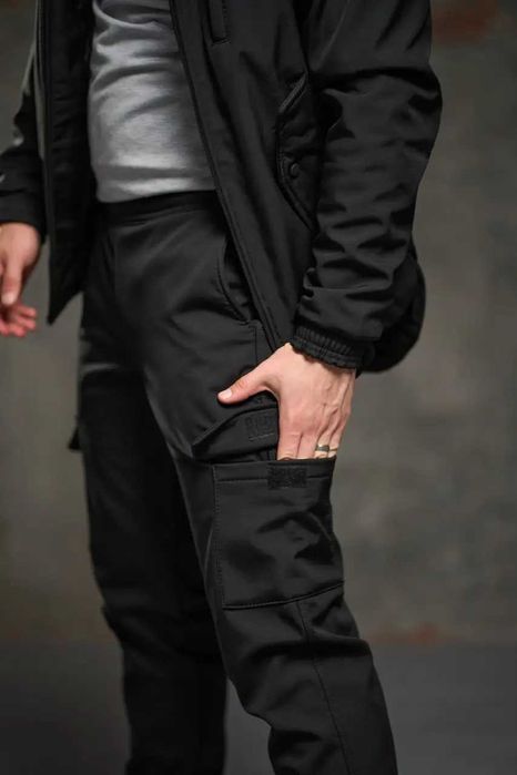 Штани чоловічі зимові теплі з флісом чорні софтшел