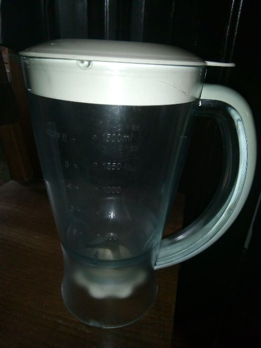 Liquidificadora e Centrifugadora da marca Juice & Co Phillips