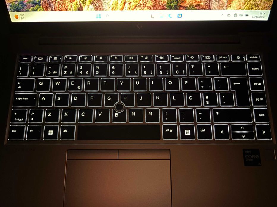 HP Elitebook 840 G8 | i5-1135G7 11ª Geração | 16GB | SSD 256GB | Iris Xe Graphics | 14″ FHD