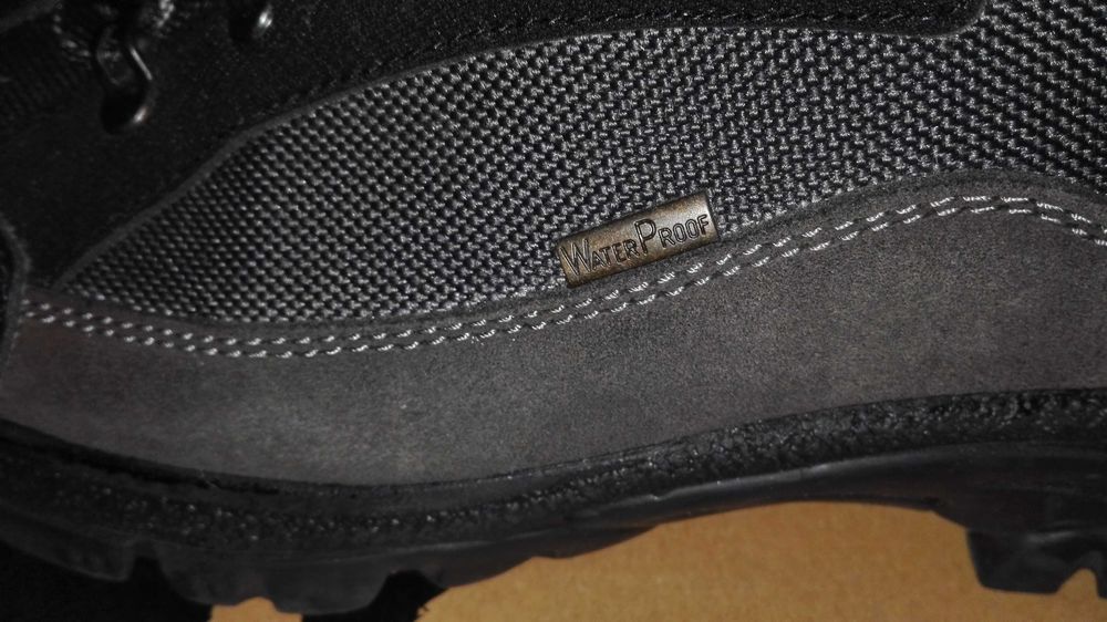 Botas homem BERG Impremeáveis, nunca usadas 45