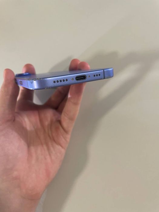 Продаю iphone 16 128gb 93%