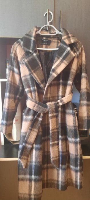 Damski płaszcz, w bardzo dobrym stanie