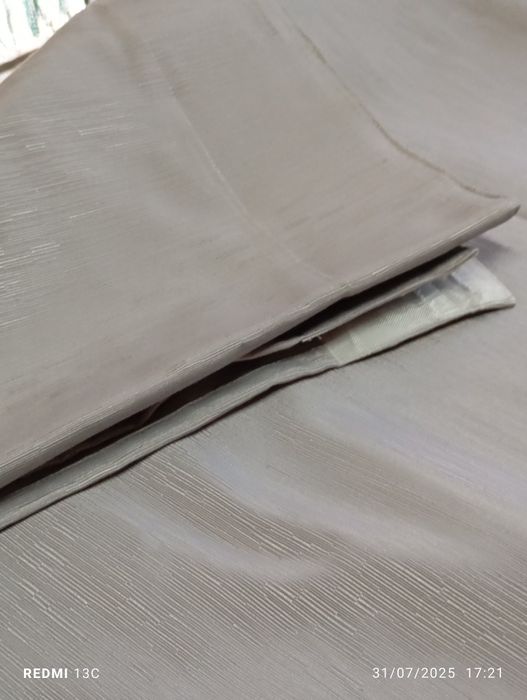Cortinados de onda cinza