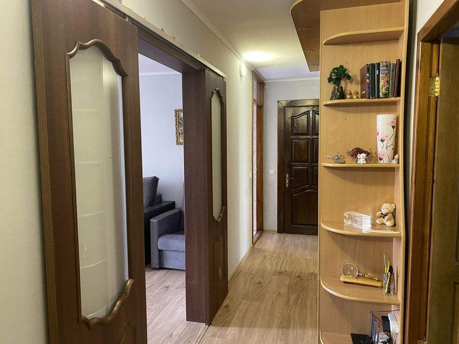 4-кімнатна квартира,  вид на Дніпро, Канів
