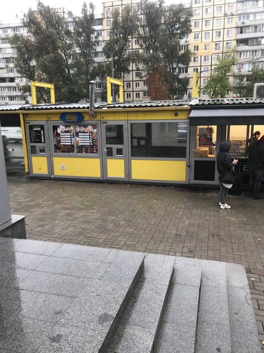 Павільйон на вході в ринок