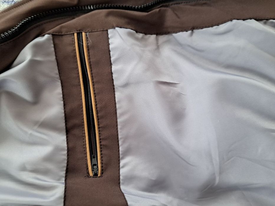 Продам куртку весна