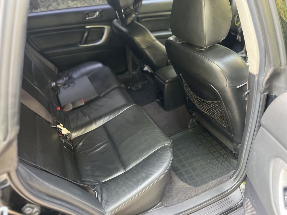 Subaru outback 2.5 газ/бенз