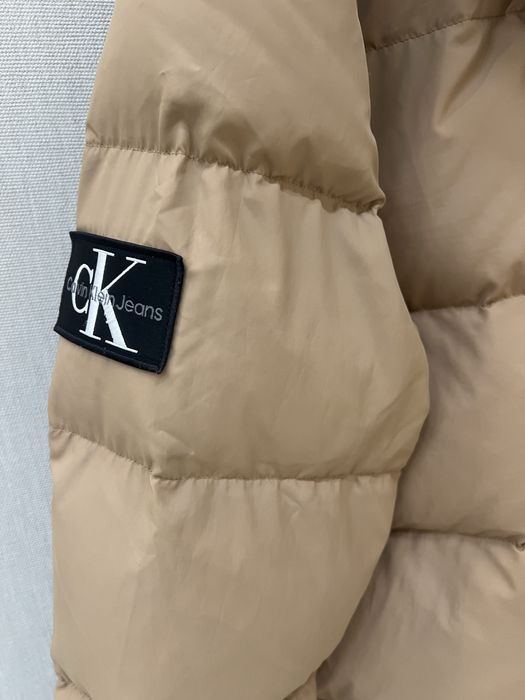 Срочно продам .Пуховик Calvin Klein размер XL, , Оригінал.
