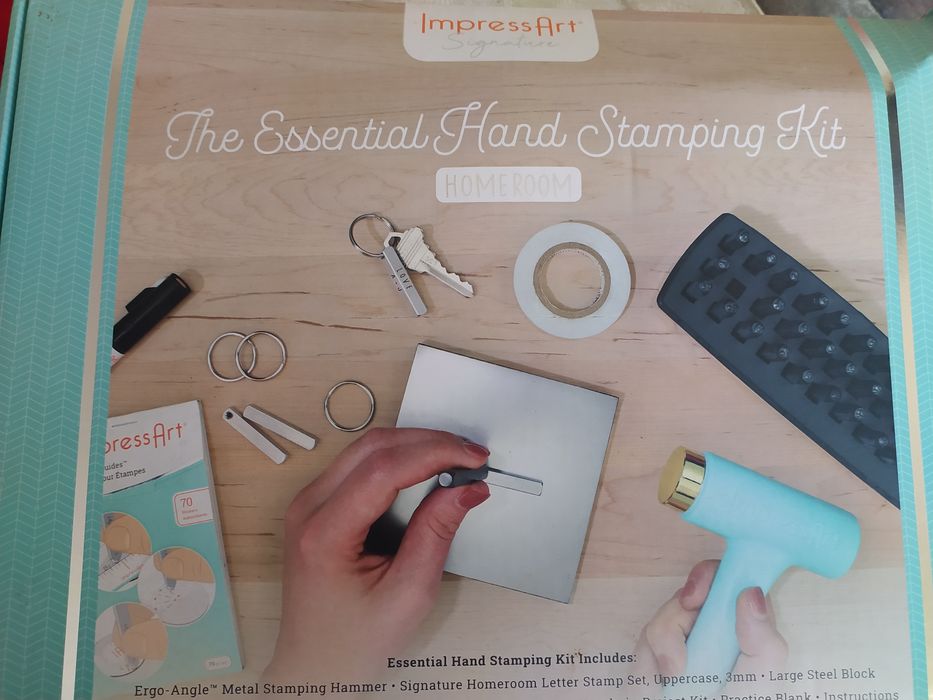 Kit Manual de Estampagem em Metal