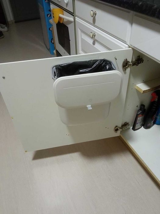 Nowy Kosz na Śmieci 9L – Wiszący, Kuchenny (Na Drzwiczki)