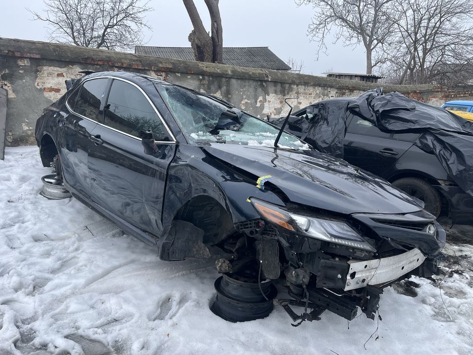 Продам Toyota camry 2020 року модельний 2021, з переоформленням