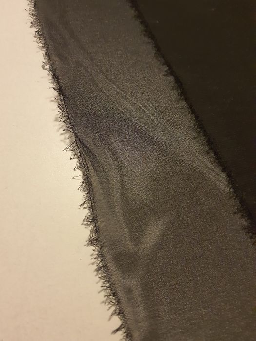 Tkanina szyfon czarny szer.150 cm.