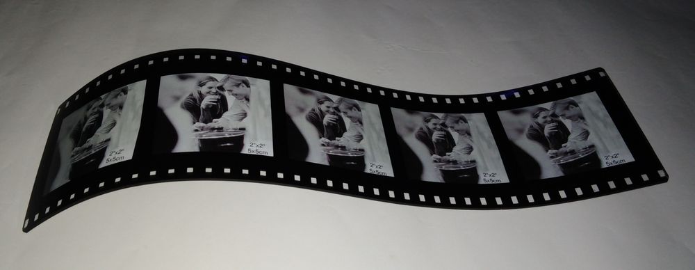 Moldura 5 fotos tamanho 5*5, formato rolo fotográfico ou filme antigo