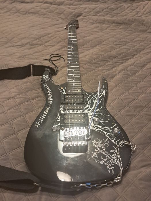 Електрогітара Deviser кастомна
