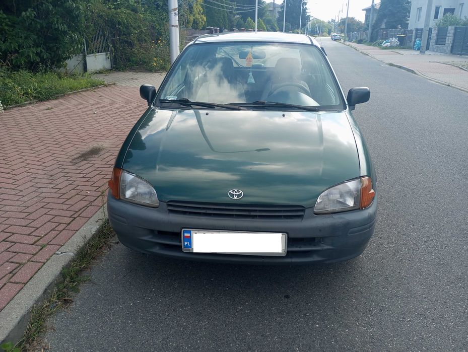 toyota starlet maska zderzak błotnik lampa komplet przód