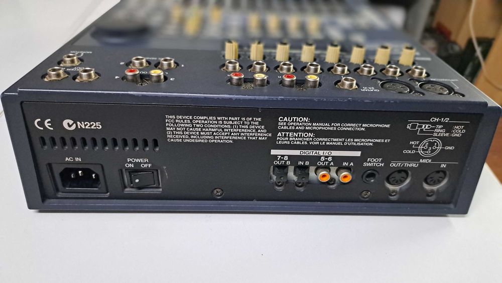 Mesa de mistura Roland Vm3100 e Pro