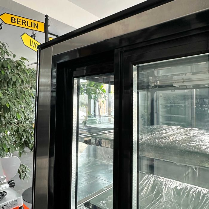 Witryna cukiernicza chłodnicza Tefcold LPD1203F/BLACK