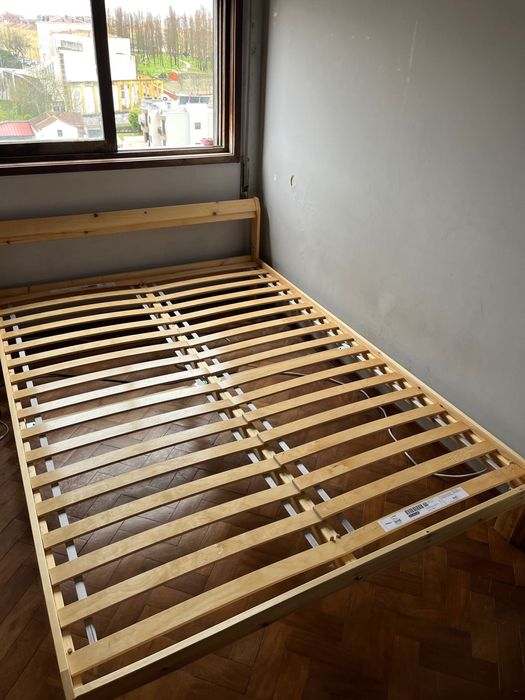 Cama ikea em pinho 140*200