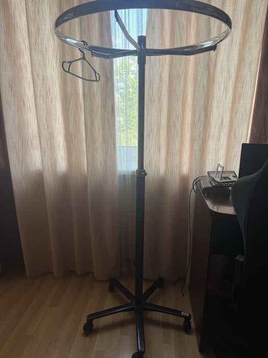 Стійка -вішалка , підлогова вішалка кругла