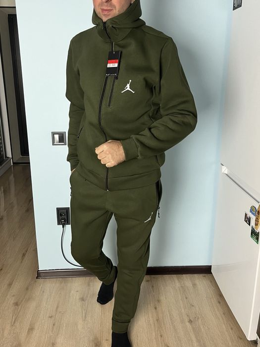 Костюми Nike ( байка та фліс )