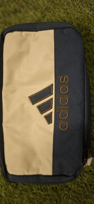 Bolsa higiene adidas