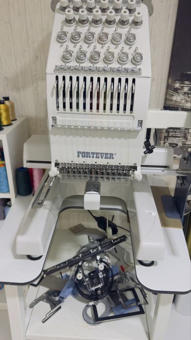 Máquina de Bordar FORTEVER HALO-100
