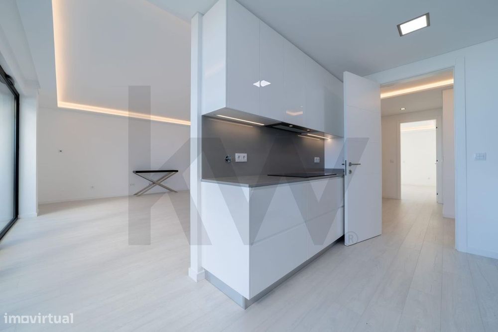 Penthouse T2 de Luxo com Terraço e Jacuzzi Privado | Vista Mar 180º