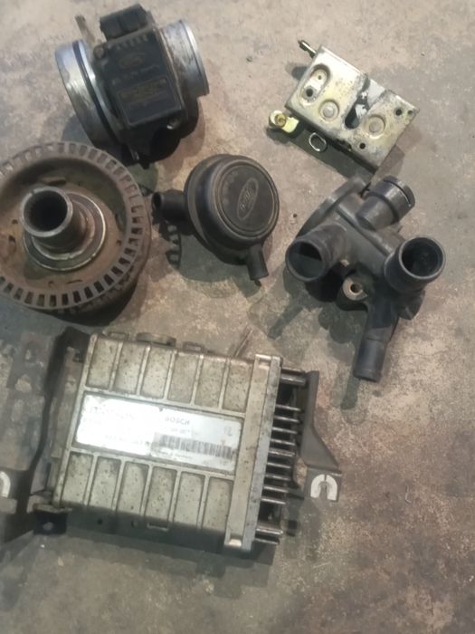 Продам запчасти на форд