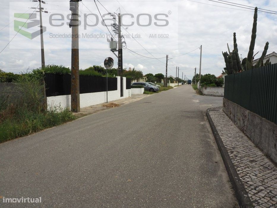 Terreno urbano em Marinhais