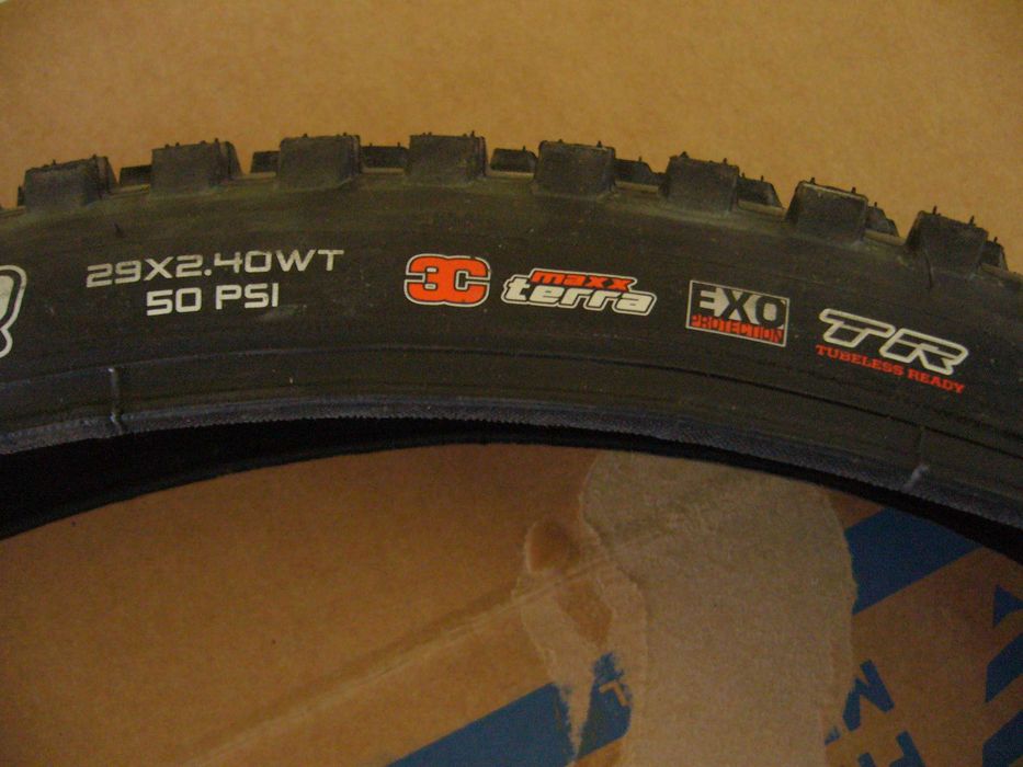 Vendo Pneus  bicicleta Maxxis Dissector