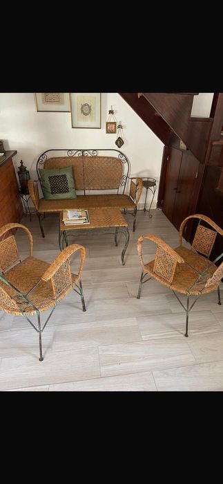 Conjunto em palhinha e ferro443589975679979520