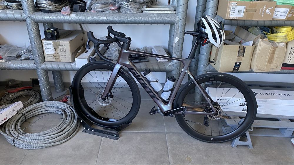 Vendo bicicleta completamente nova