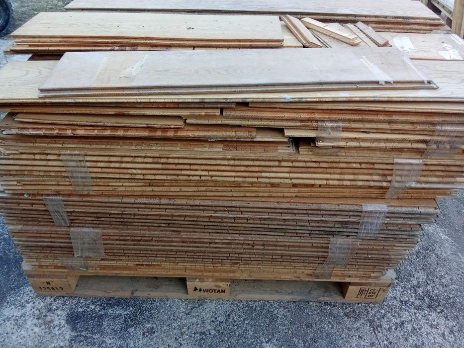 40 m2 - 45m2 de parquet flutuante de Pinho
