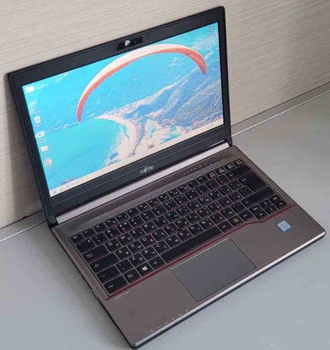 Ноутбук Fujitsu LifeBook E736 (i5-6300U+8 Гб+500 Гб) + ДокСтанція