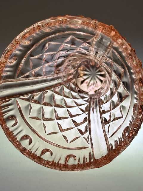 HSG Ząbkowice wazonik na konwalie nr 2065 rozalinowy wys  10.5 cm