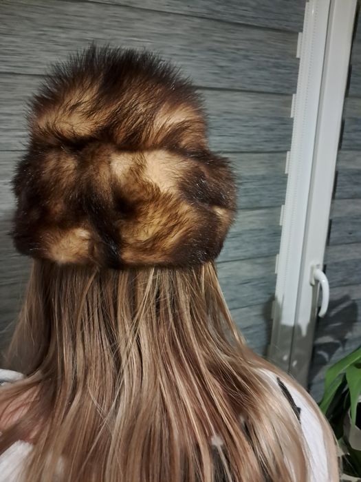 Wysyłka gratis.Czapka  z futra naturalnego- tchórzofretka