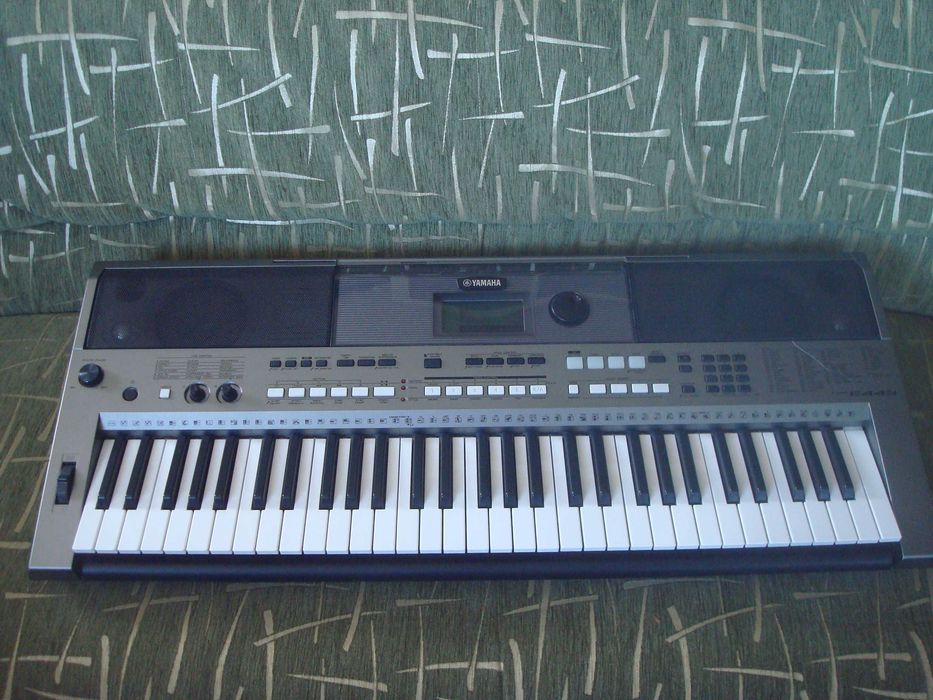 Синтезатор Yamaha