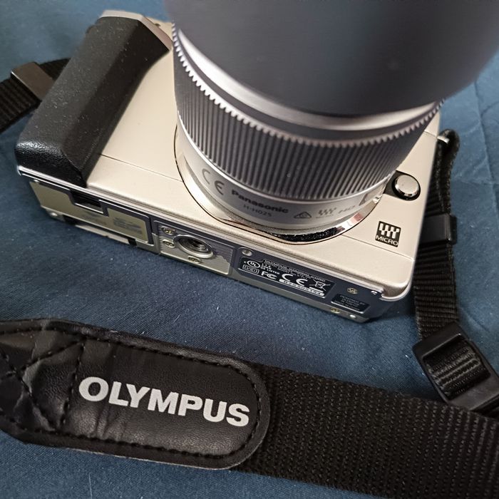 Olympus EPL-1+ stalka 25