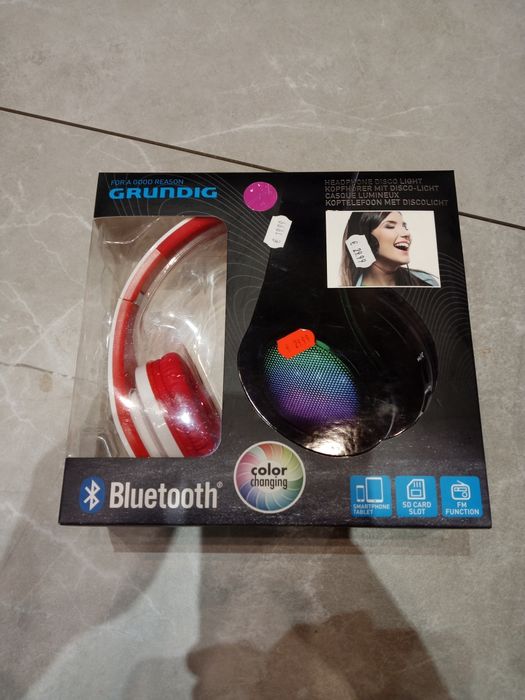 Słuchawki bezprzewodowe nauszne Grundig świecące DP-2884
