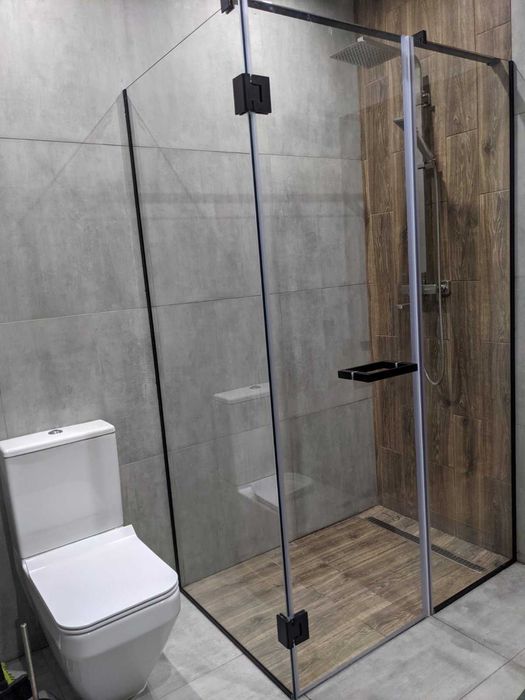 Душові кабіни, двері в душ, шторки на ванну. Перегородки для душу.