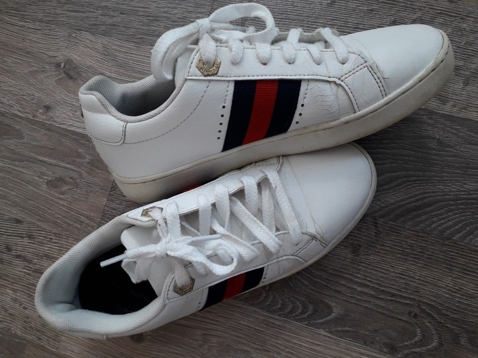 Кросівки. кожані. 36р, 37 р.