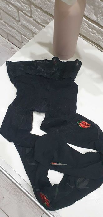 Czarne rajstopy biodrowki S