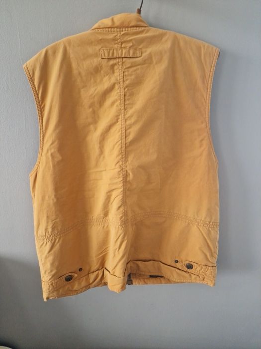 Ekskluzywny bezrękawnik Camel Active
