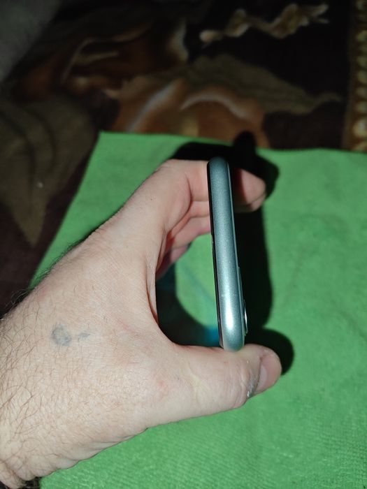 Iphone 11 , 64 gb Neverlock , акб 82  % рідна,по місту 5300 ідеал